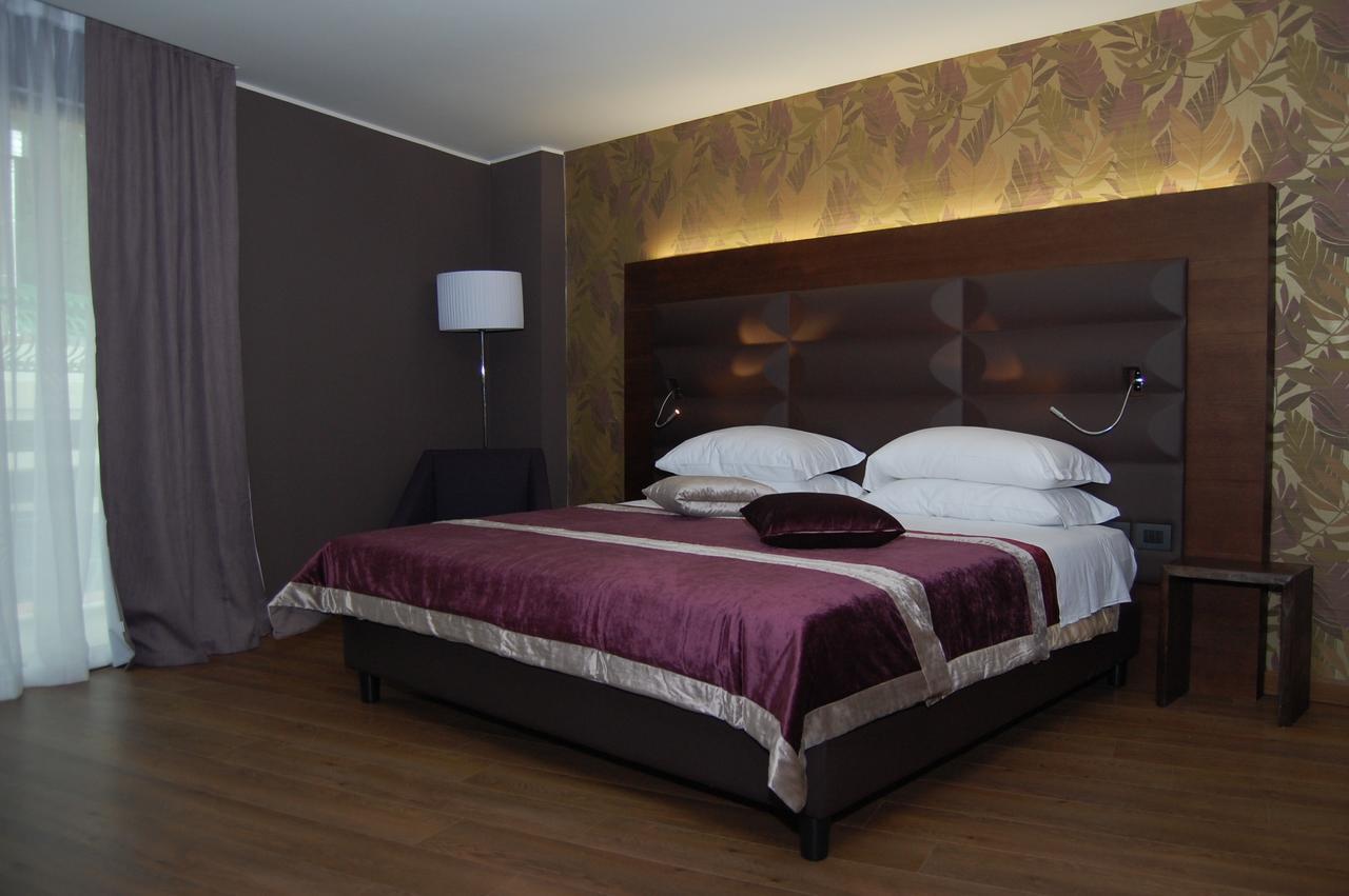 National Park Hotel & Spa Cotronei Zewnętrze zdjęcie